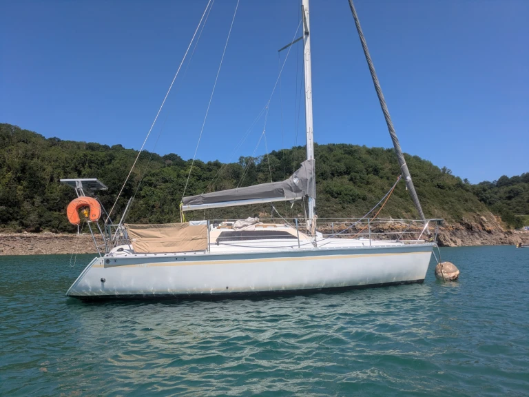 Yacht hire Plévenon cheap Kelt 29 DI