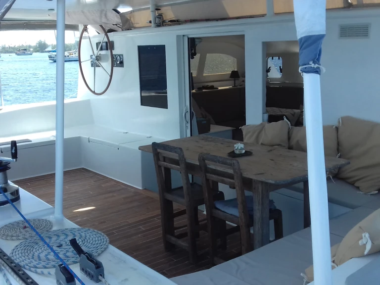 Yacht charter France - Looping50 Looping50 on SamBoat