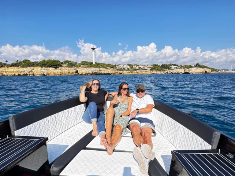 Hire a Maxima Boats 640 Cambrils