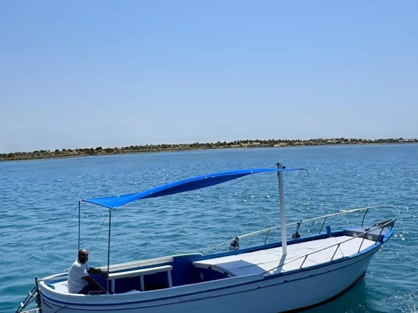 Charter a Mileo Gozzo 8.70 in Italy on Samboat
