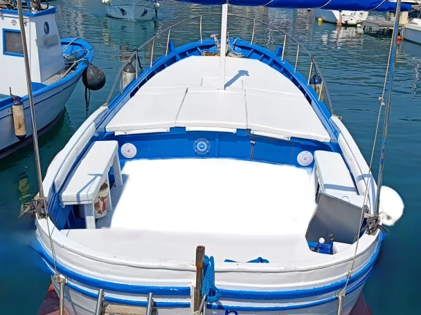 Hire Motorboat with or without skipper Mileo Italy