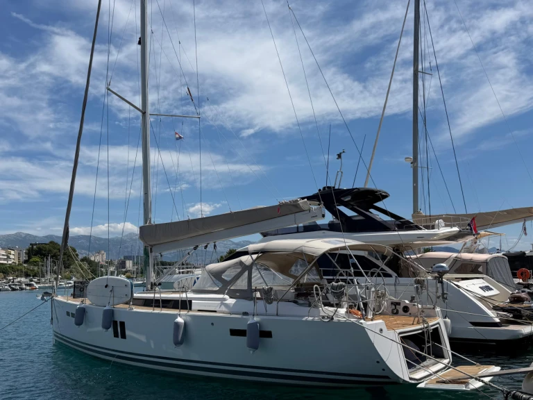 Yacht charter Split - Hanse Hanse 545 on SamBoat