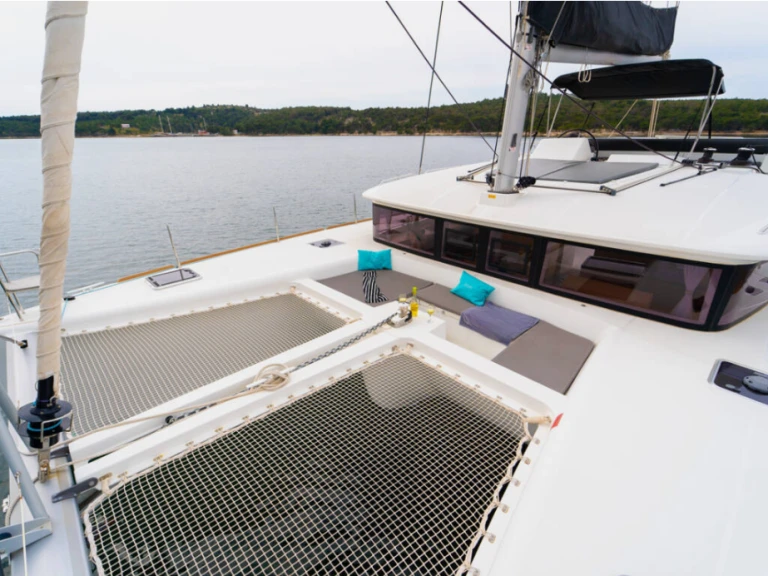 Hire Catamaran with or without skipper Lagoon Rogoznica
