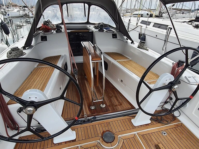 Yacht hire Biograd na Moru cheap Dehler 38