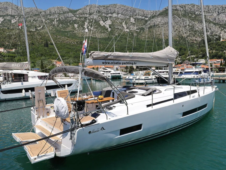 Hanse Hanse 410 charter bareboat or skippered in  Komolac