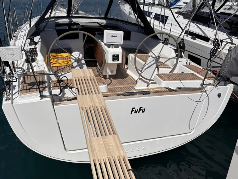 Hire Sailboat Hanse with a boat licence