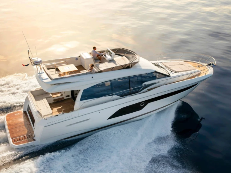 Motorboat hire in Salerno - Jeanneau Prestige 52 anno 2023