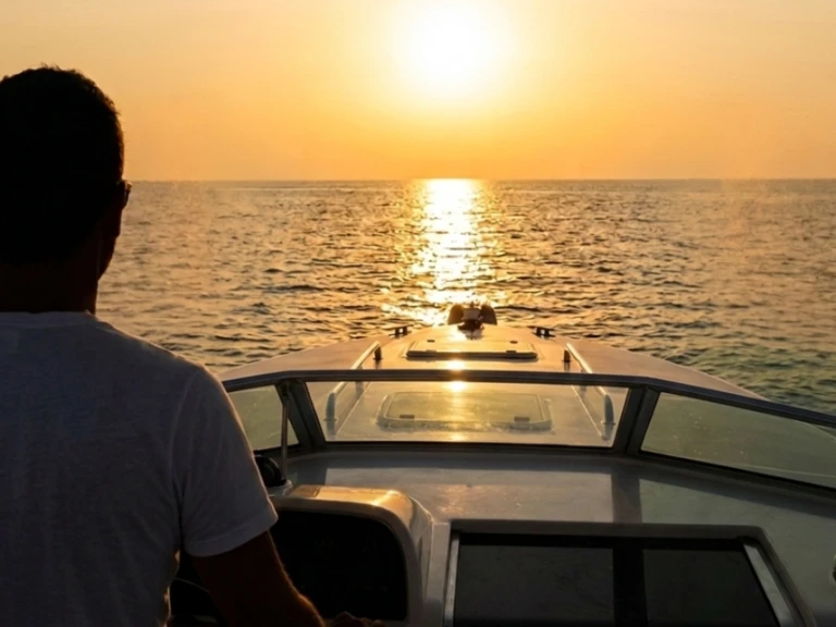 Hire Motorboat Italcraft with a boat licence