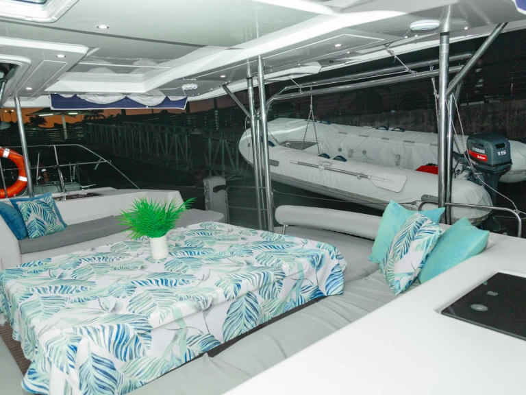 Catamaran hire in Zanzibar - Leopard Leopard 48