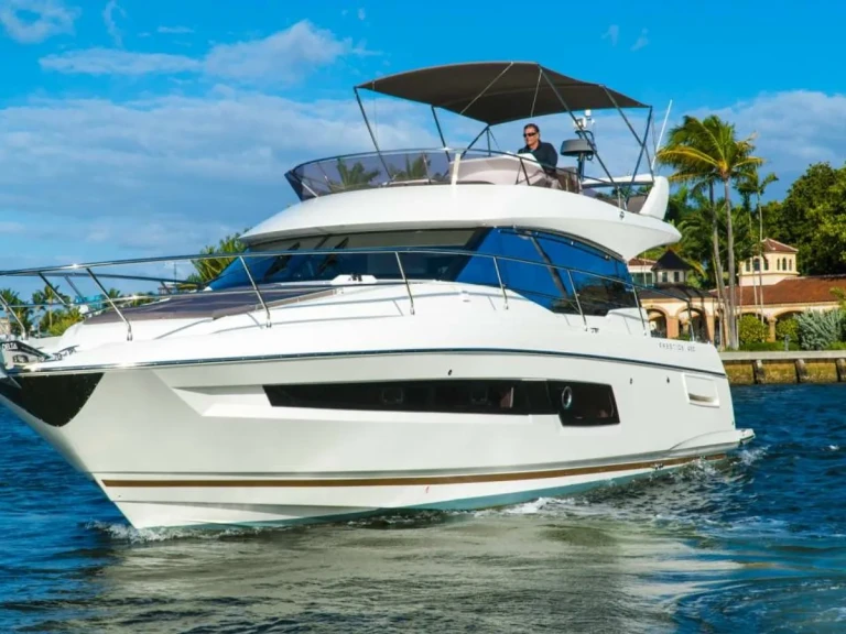 Hire a Sunseeker Manhattan 56 Zanzibar
