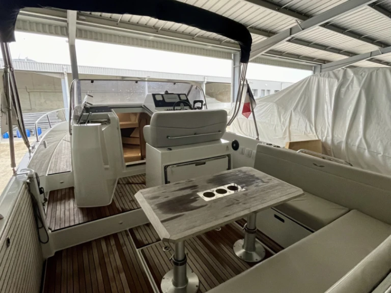 Hire Motorboat with or without skipper Bénéteau Ajaccio