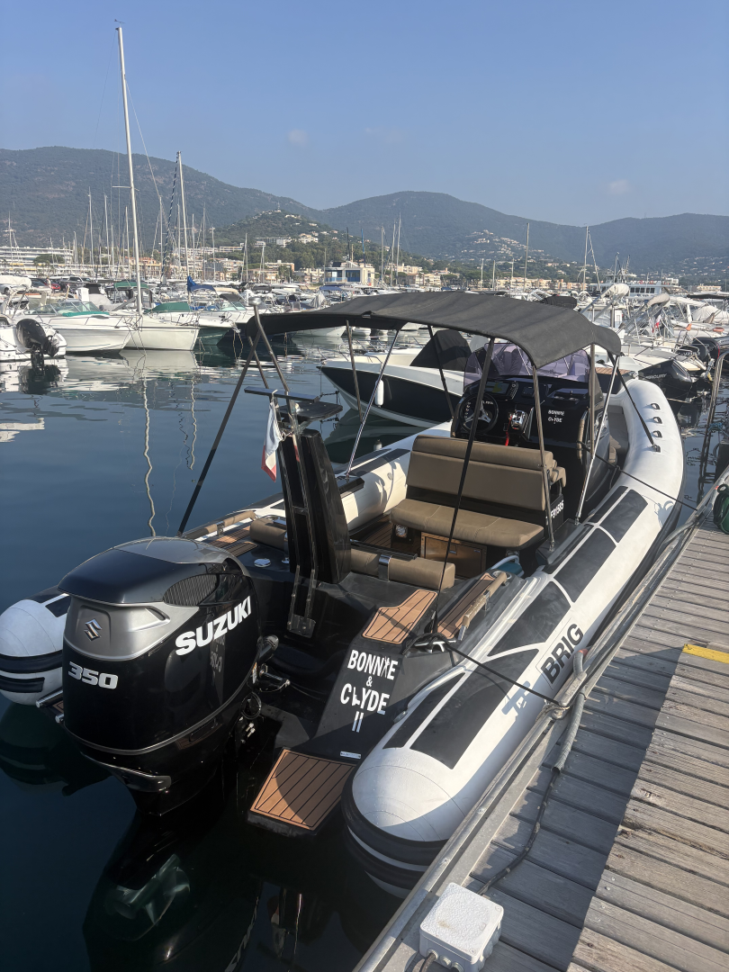 Charter a Brig Eagle 8 in Cavalaire-sur-Mer on Samboat
