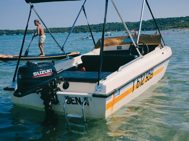 Corm Thunder charter bareboat or skippered in  La Capte