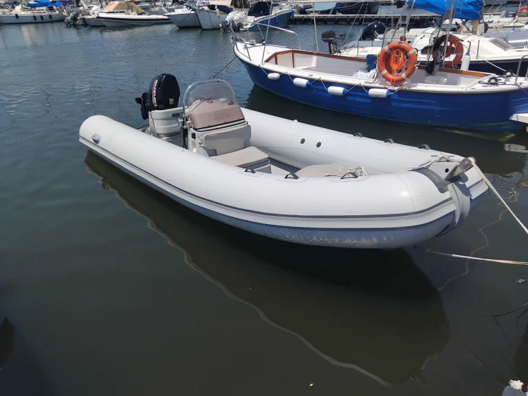 Hire RIB Joker Boat with a boat licence