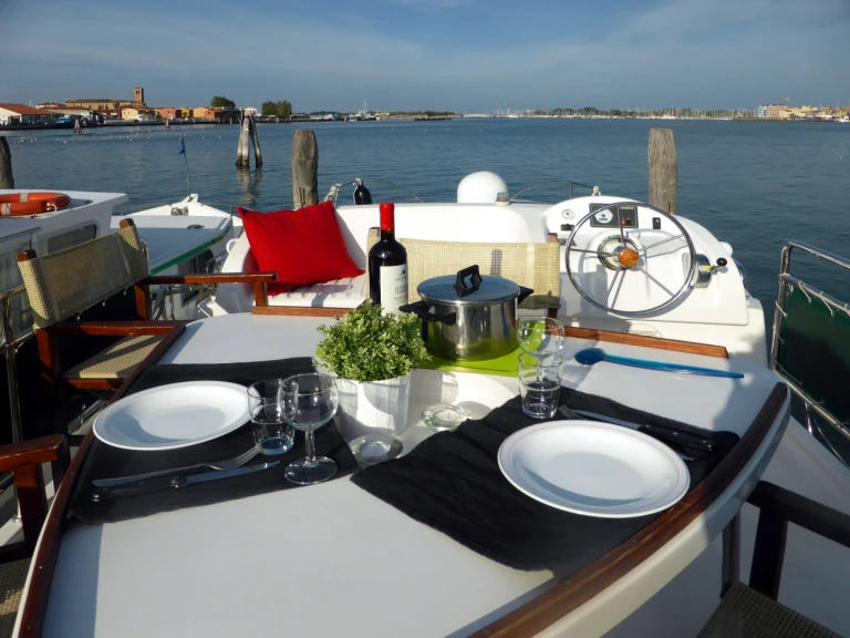 Yacht charter Chioggia -  Tip Top on SamBoat