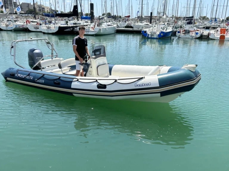 Charter a Bombard Sunrider 650 in La Rochelle on Samboat