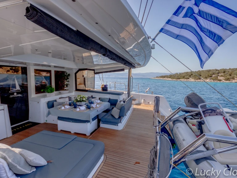 Hire Luxury Yacht with or without skipper Lagoon Santorini (Island)