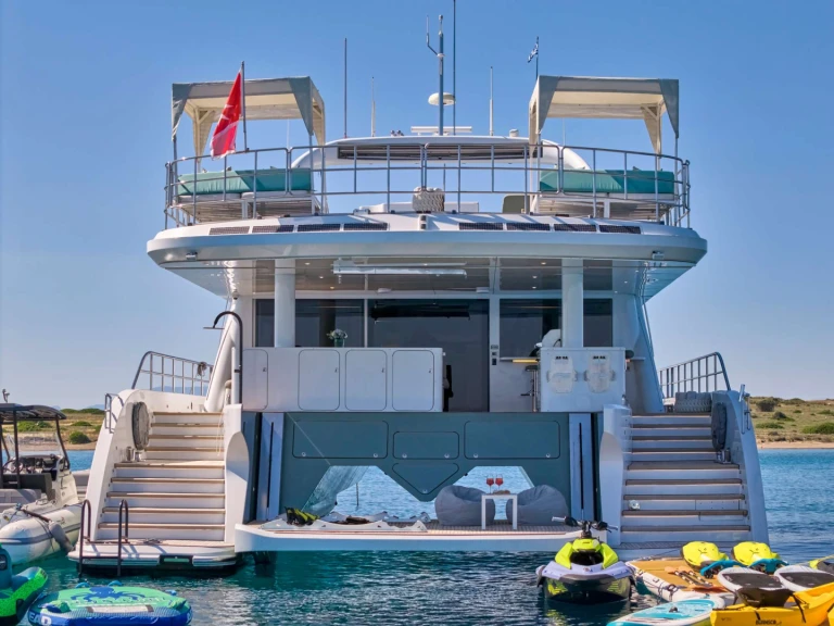 Yacht charter Athens - Custom Power Cat SAMARA on SamBoat