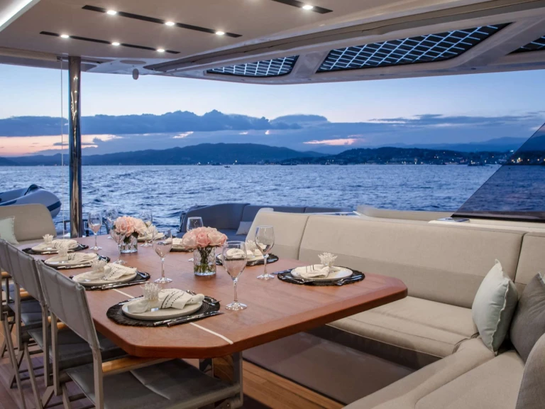 Yacht hire Athens cheap SERENISSIMA III