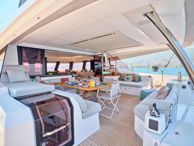 Charter a Fountaine Pajot KIMATA in Athens on Samboat