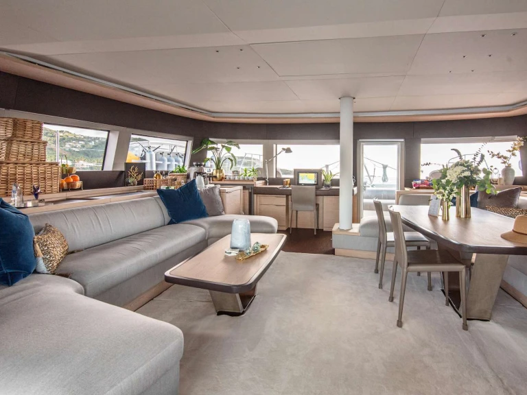 Hire Luxury Yacht with or without skipper Lagoon Benner