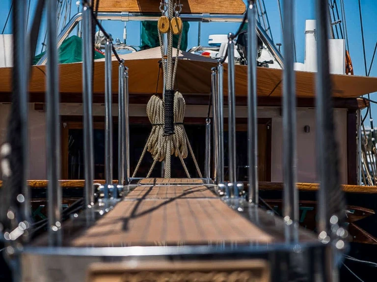 Hire Luxury Yacht with or without skipper Custom Gulet-Motor Sailor Athens