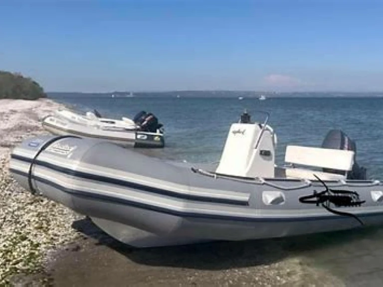 RIB hire in Bénodet - Bombard Explorer 485 FB