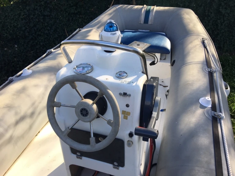 Yacht charter Bénodet - Bombard Explorer 485 FB on SamBoat