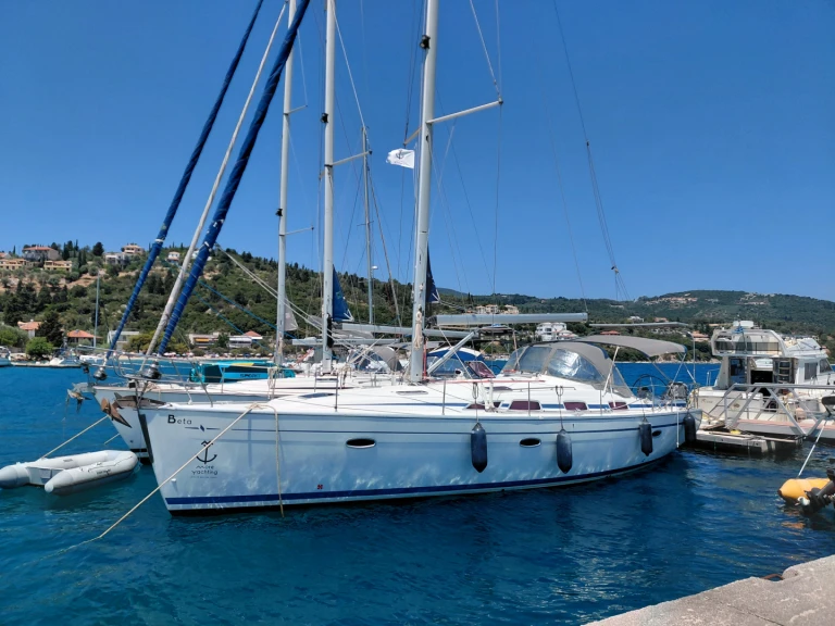Sailboat hire in Lefkáda - Bavaria Bavaria 43 Cruiser