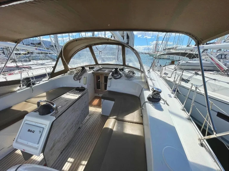 Yacht charter Alimos - Bavaria Cruiser 51 on SamBoat