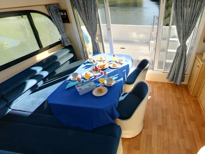 Yacht hire Castelnaudary cheap Caprice