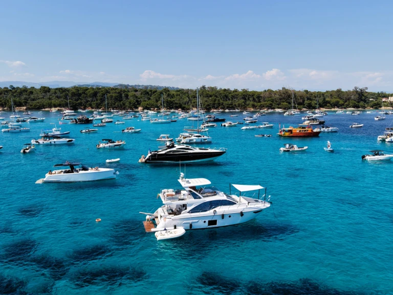 Yacht charter Golfe-Juan - Azimut Azimut 50 Fly on SamBoat