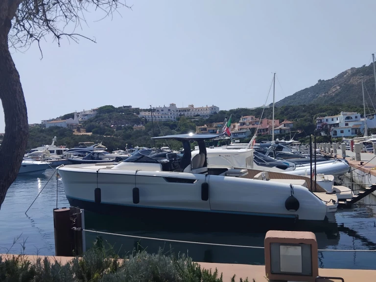 Yacht charter Porto Cervo - Bellini Yachts Astor 36 on SamBoat