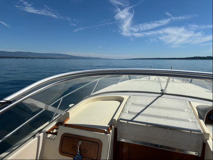 Yacht hire Geneva (District) cheap 7500