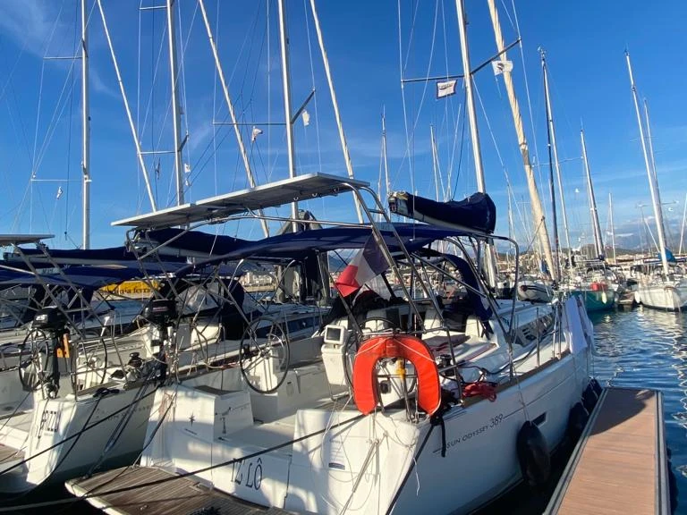 Charter a Jeanneau Sun Odyssey 389 in Ajaccio on Samboat