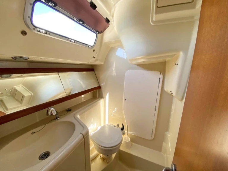 Yacht hire Ajaccio cheap Dufour 325 Grand Large