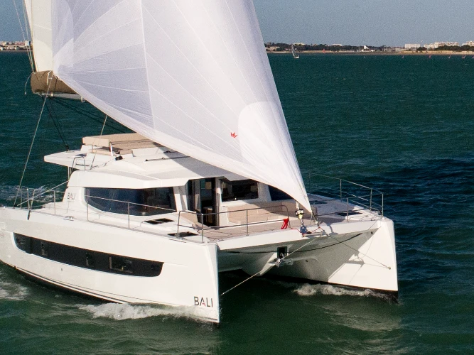 Catamaran to hire Ajaccio at the best price