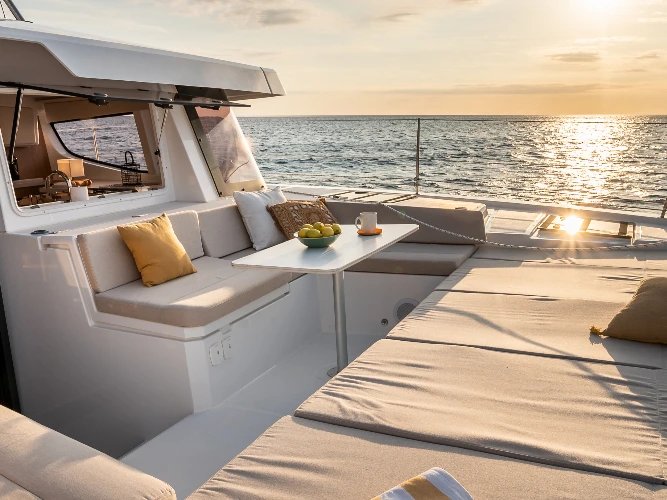 Yacht charter Ajaccio - 15 BALI 4.4 on SamBoat