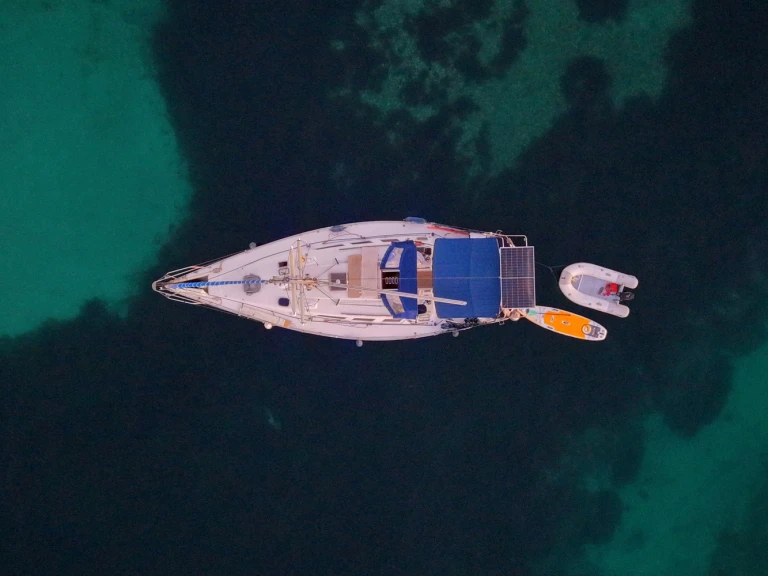 Yacht charter Sant Antoni de Portmany - Jeanneau Sun Odyssey 44 on SamBoat