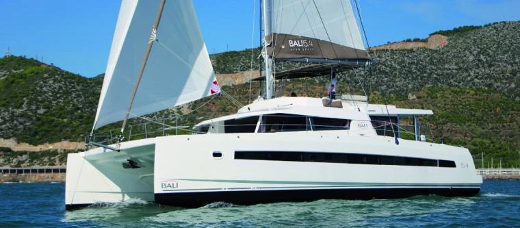 Yacht hire Port Cogolin cheap Bali 5.4