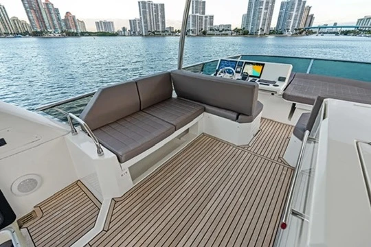 Hire a Prestige 630 Flybridge Miami Beach
