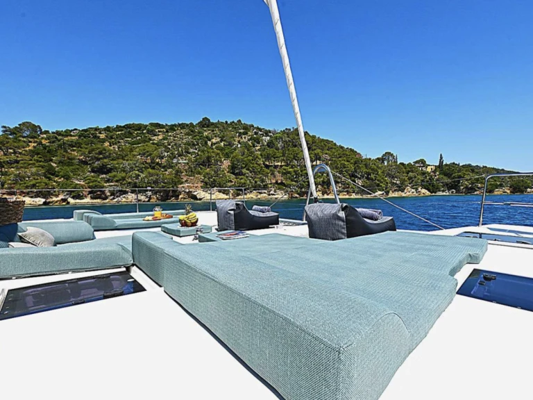Hire Catamaran with or without skipper Lagoon Athens Marina