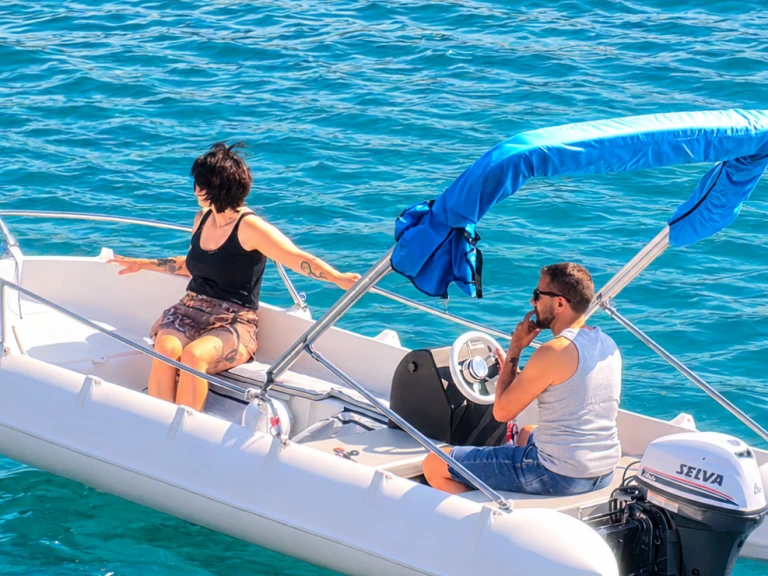 Motorboat to hire France at the best price
