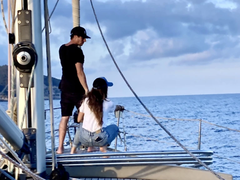 Sailboat hire in Sitges - Bavaria Bavaria 45 Cruiser