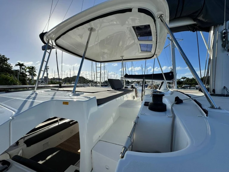 Catamaran to hire Pianottoli-Caldarello at the best price