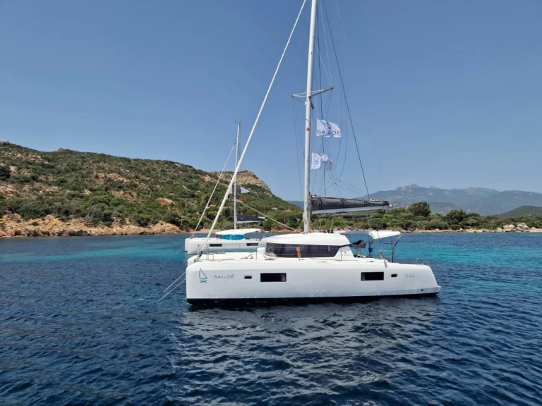 Yacht charter Pianottoli-Caldarello - Lagoon Lagoon 42 on SamBoat