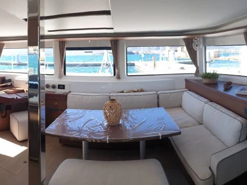 Charter a Lagoon Lagoon 46 in Pianottoli-Caldarello on Samboat