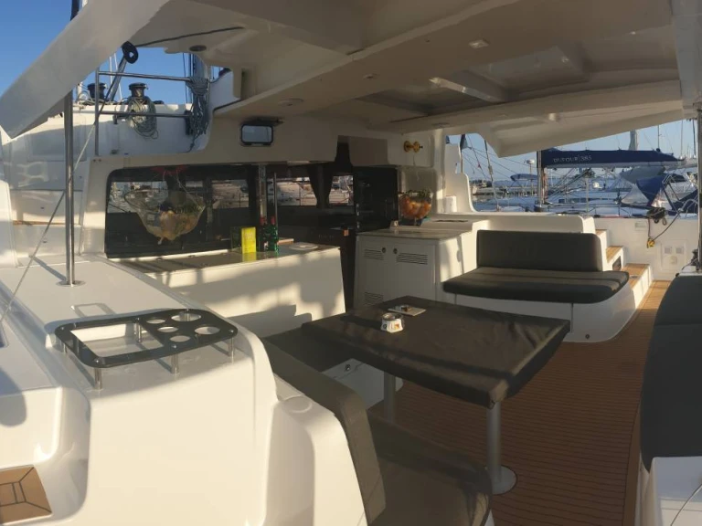 Yacht charter Pianottoli-Caldarello - Lagoon Lagoon 46 on SamBoat