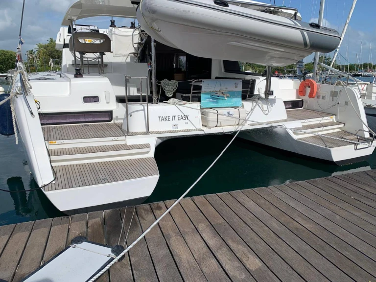 Hire a Lagoon Lagoon 42 Pianottoli-Caldarello