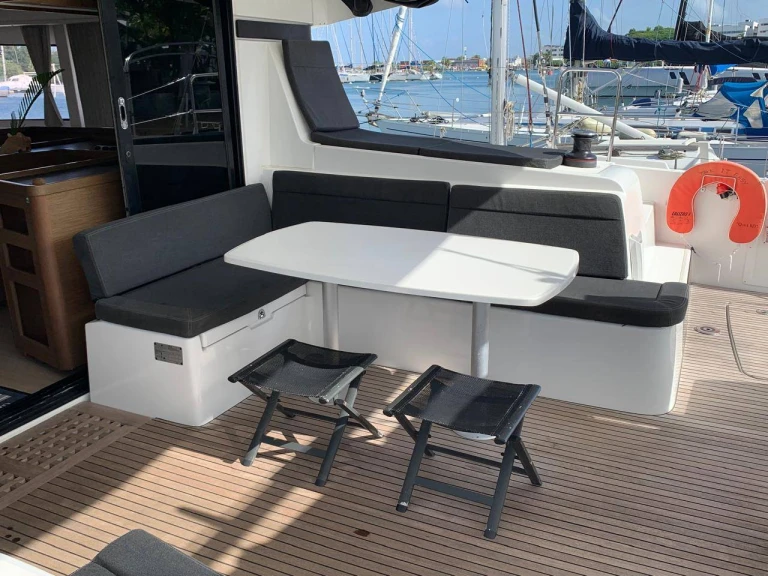 Yacht hire Pianottoli-Caldarello cheap Lagoon 42